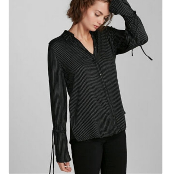 Striped bell sleeve top - Picture 15 of 15